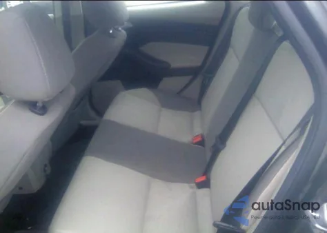 2014 Ford Focus Se z USA, uszkodzony, nr VIN 1FADP3F28EL190830